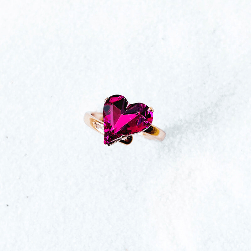 heart shaped ring with pink swarovski - this is an adjustable ring. Top view of the ring. 