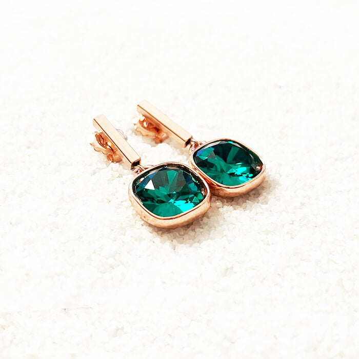 Emerald green sales earrings online